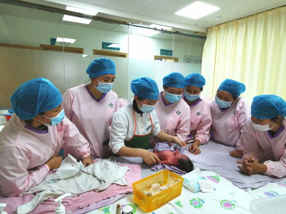 恩施市妇婴监护型护送